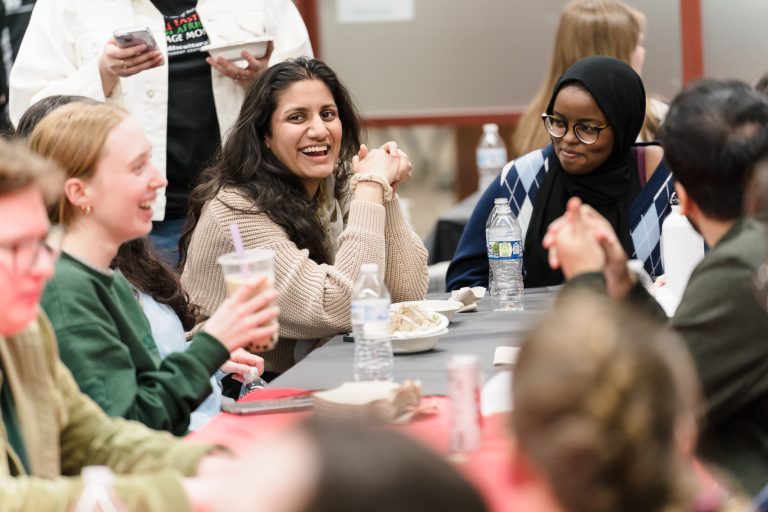 Interfaith Fellows Program aims to dialogue around difference: Apply to be a fellow by October 10