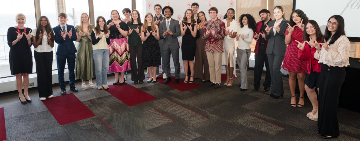 Ginsberg Family Award Recognizes Seniors in Leadership, Service, and Scholarship